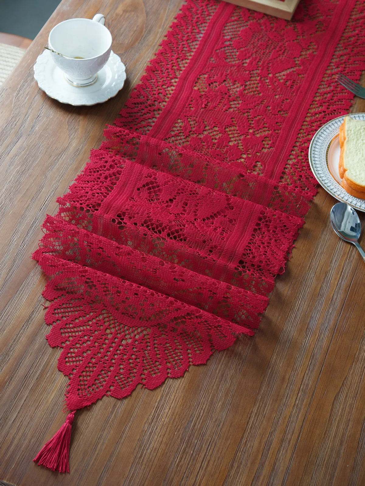 Caminho de Mesa de Renda Vermelho 33 x 183 cm