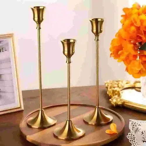 Castiçal Dourado Vintage para Mesa – Kit 3 Unidades