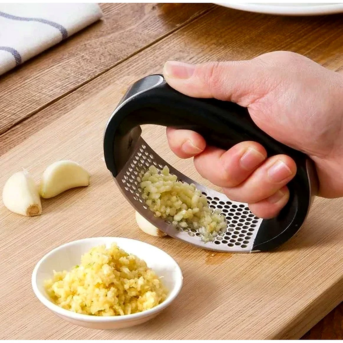 Amassador de Alho Manual em Aço Inox